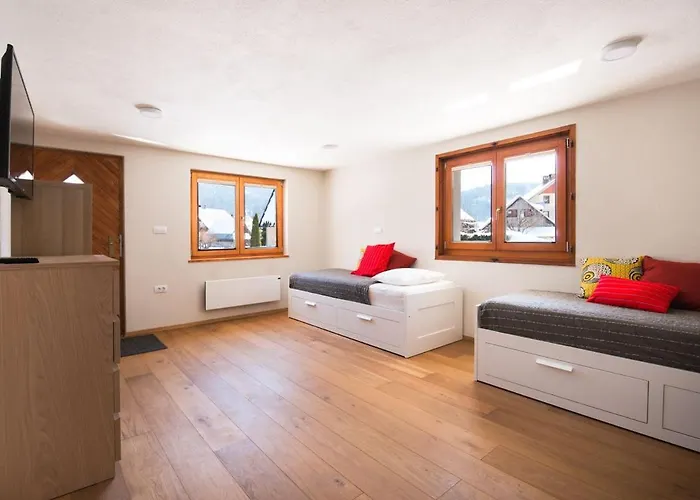 別荘 Mostnica ボーヒニ